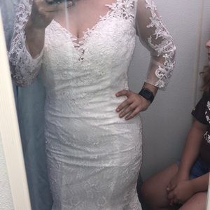Wedding dress- only worn to be tried on